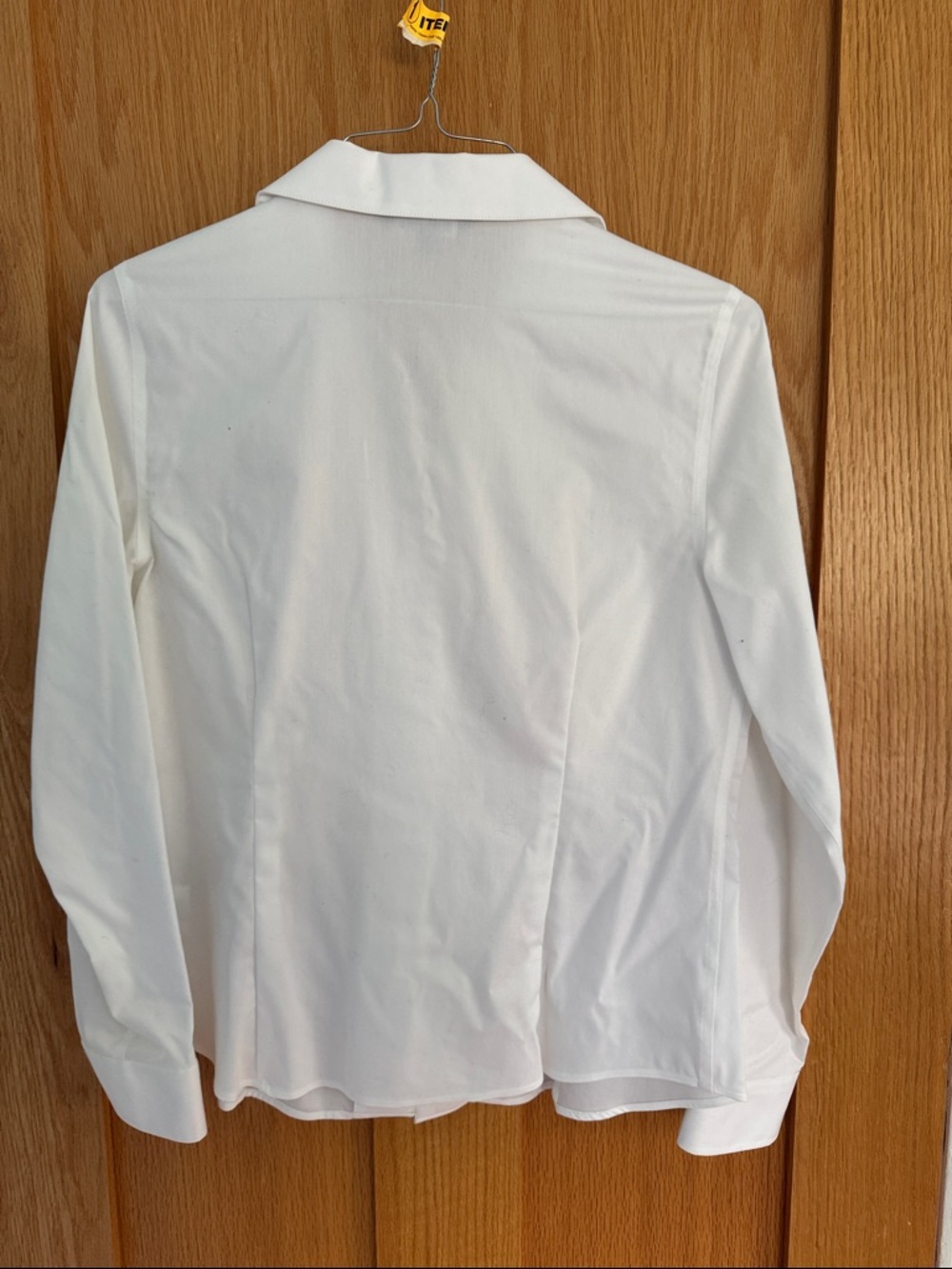 Ellen Tracy White Long-Sleeve Tailored Button Front Blouse - Picture 4 of 4